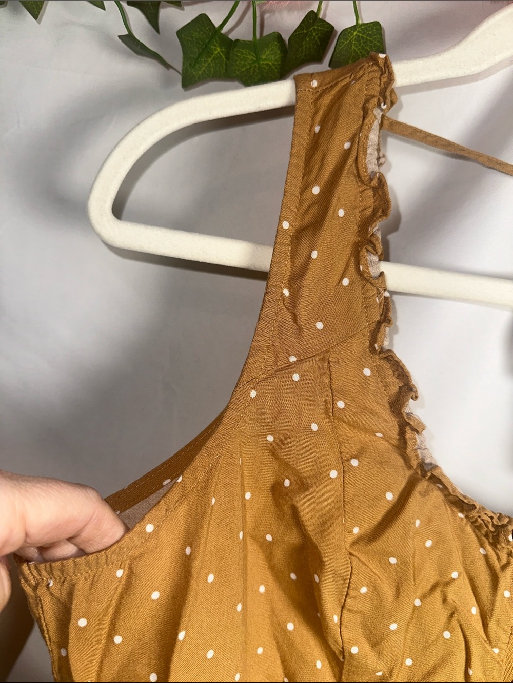 Women’s Polka Dot Tie-Back Tank Top — Mustard - Picture 4 of 7